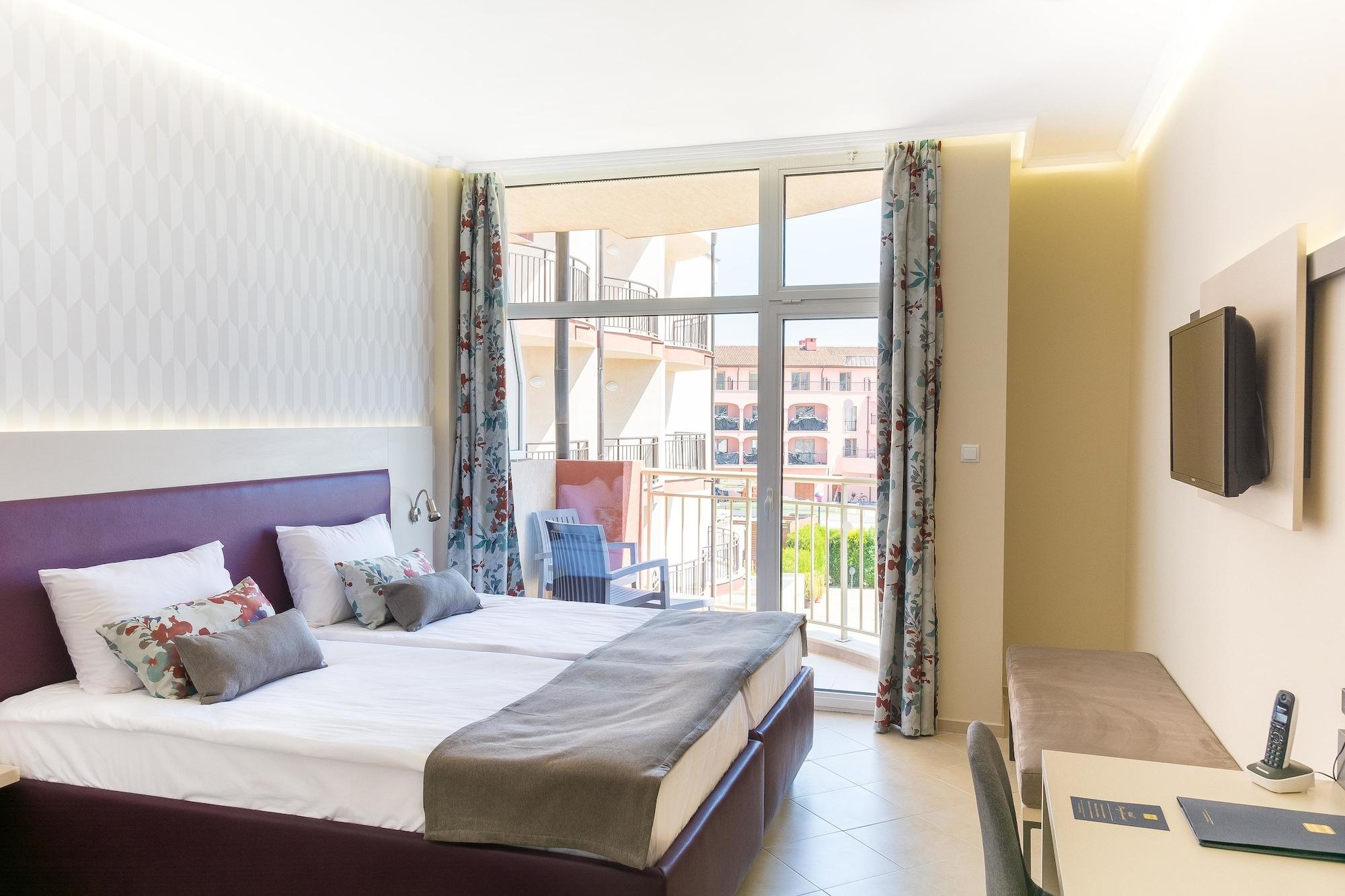 Mpm Astoria Hotel Sunny Beach Exterior photo